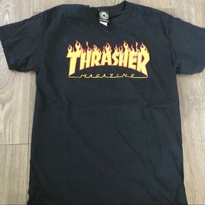 BLACK THRASHER TEE